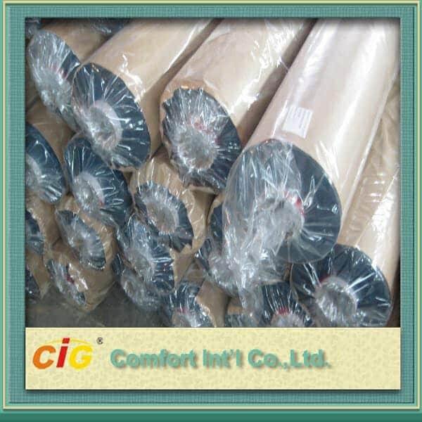 Tấm bọc nhựa màu xanh xếp chồng lên nhau theo chiều ngang. Khung màu xanh lá cây. Văn bản: "CiG Comfort Int'l Co. Ltd.