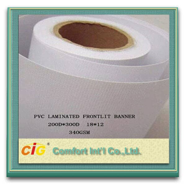 Bannière frontale en PVC roulée : 200D+300D, 18*12, 340GSM. "Comfort Int'l Co., Ltd." au fond.