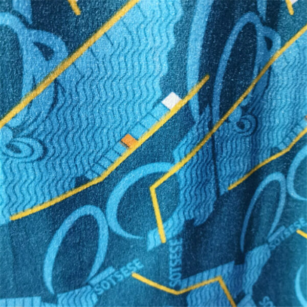 Tkanina za oblazinjenje z modrim vzorcem